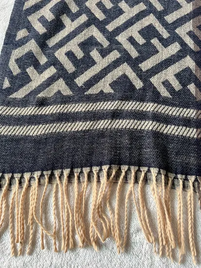 Woge Prime プロデューサー高品質環境に優しいユニークなスカーフカシミヤ感触冬ドレスアクセサリー