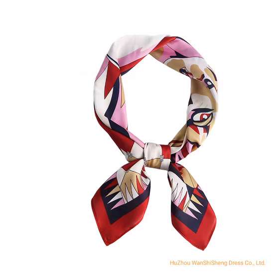 高級 100% 純粋な正方形バンダナ ファッション アクセサリー工場出荷時の価格